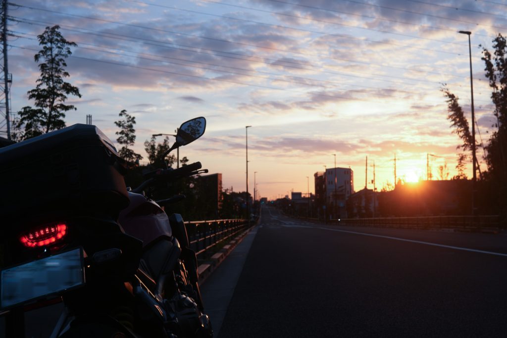 日の出とばいく