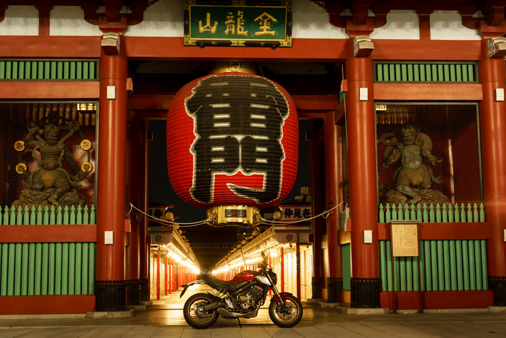 雷門 バイク