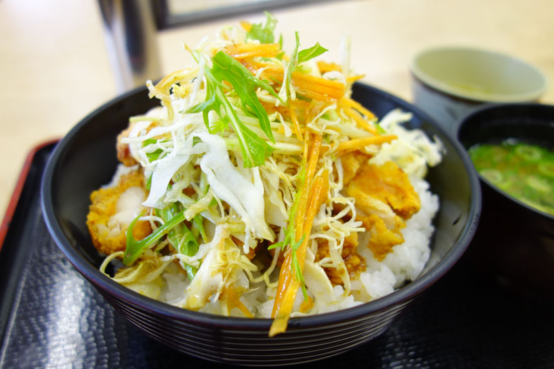 淡河PA 鶏どり丼