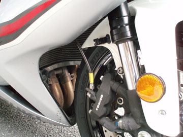 R750_BreakeLine00.jpg